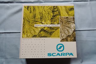 SCARPAの箱