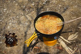 10分もかからずラーメン完成