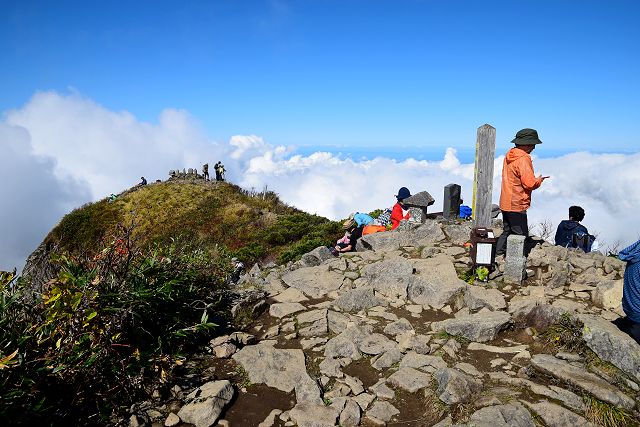 雨飾山 山頂