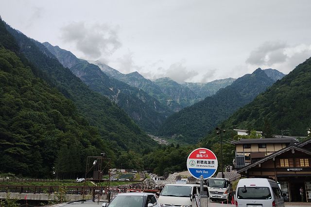 新穂高温泉から眺めた山並み