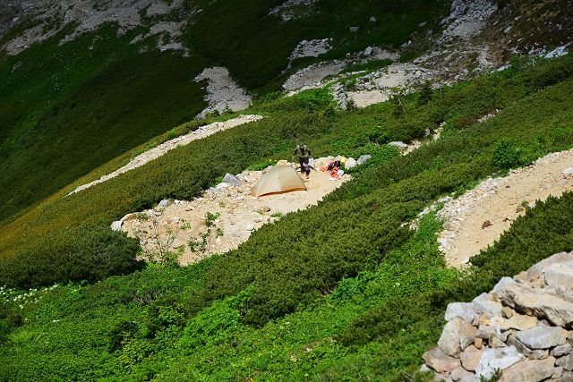 唐松岳頂上山荘のテント場