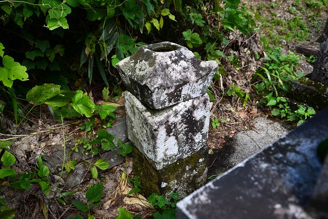 宝泉坊の板石標、芦峅寺最古の石造物