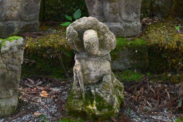 薮田石の石仏
